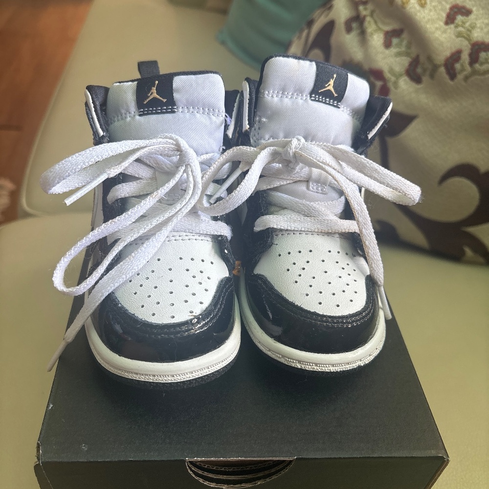 Jordan 1 Mid - 7c